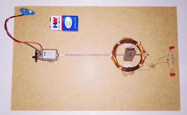 A C Generator Working Model with Printed Report